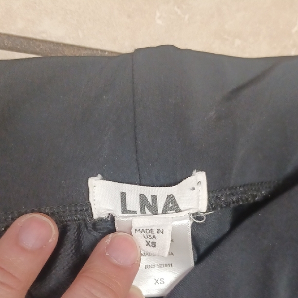 Never Worn LNA Black Leggings With Ankle Zippers, Size XS - Picture 2 of 6